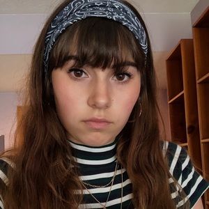 Meet your Posher, Kelly